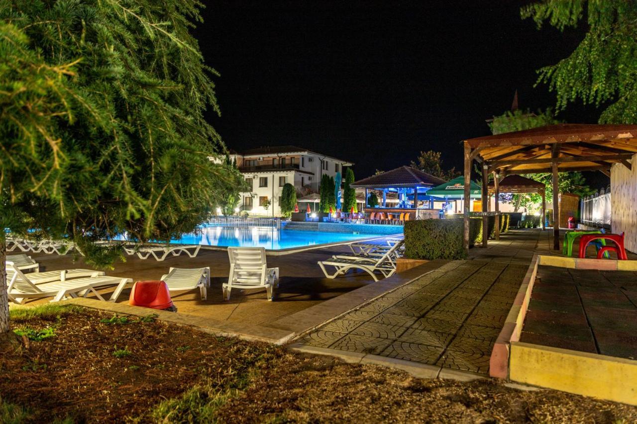 רוגאצ'בו Harmony Hills Kolevi Apartments מראה חיצוני תמונה