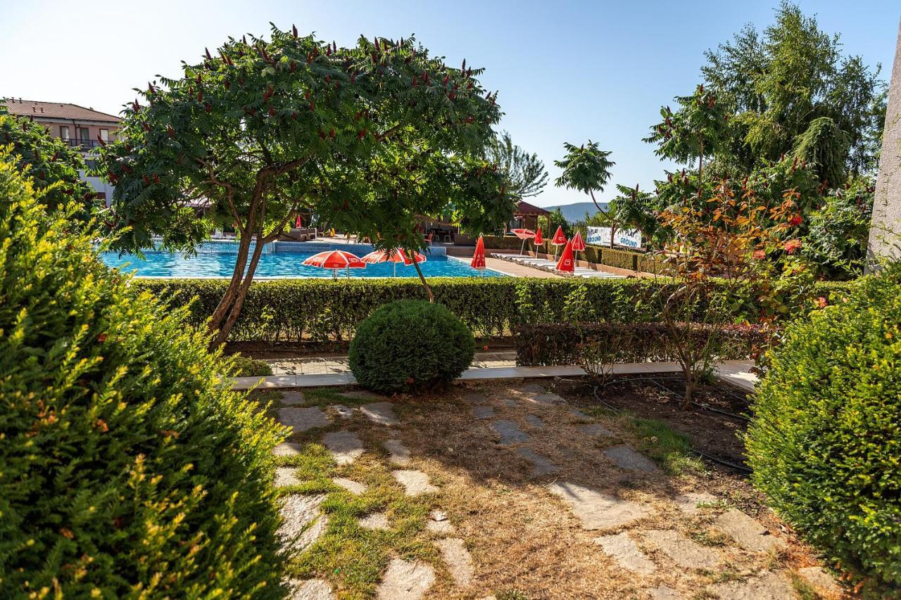 רוגאצ'בו Harmony Hills Kolevi Apartments מראה חיצוני תמונה