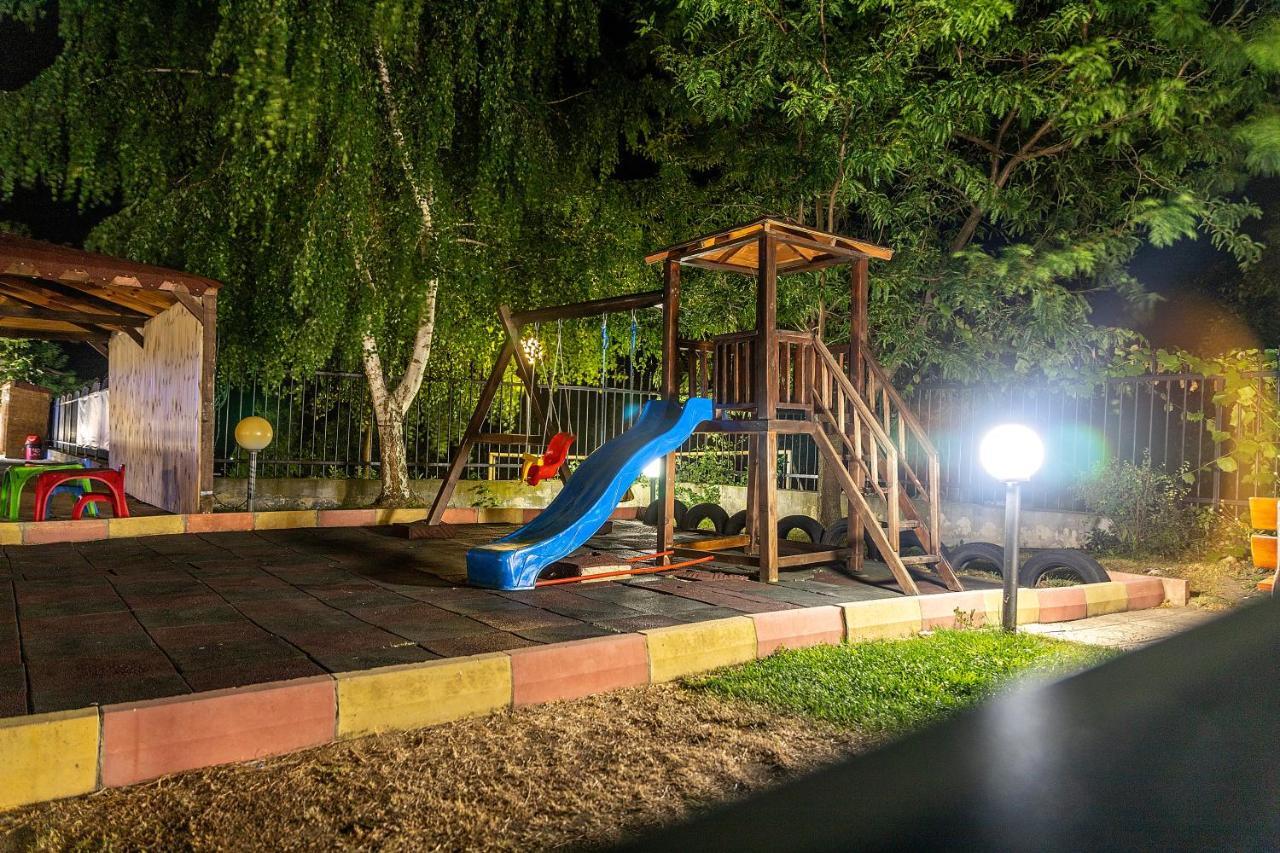 רוגאצ'בו Harmony Hills Kolevi Apartments מראה חיצוני תמונה